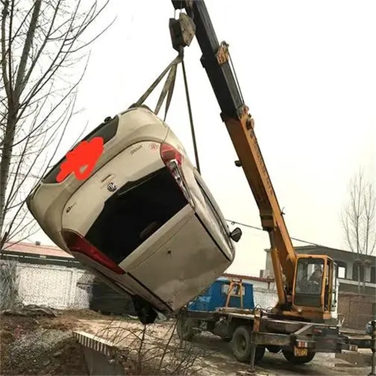 天等吊车救援小汽车怎么吊